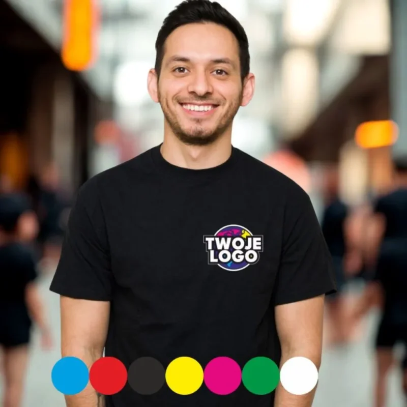 Koszulka z nadrukiem logo napisem na piersi